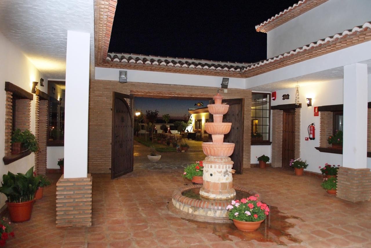 ホテル La Hacienda Del Marquesado Albunan エクステリア 写真