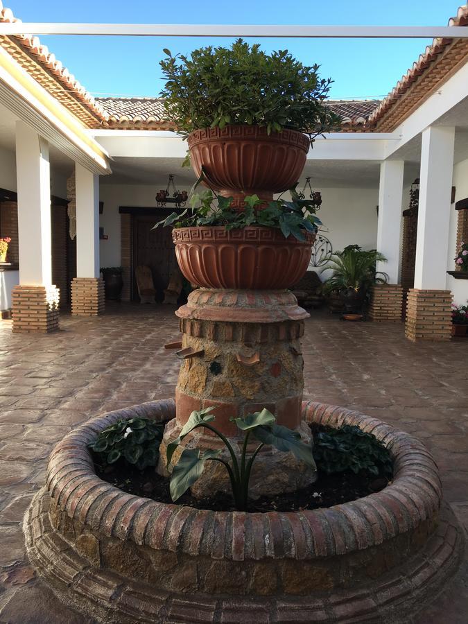 ホテル La Hacienda Del Marquesado Albunan エクステリア 写真